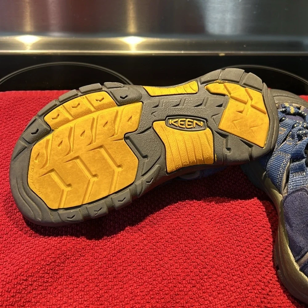 Keen slightly used